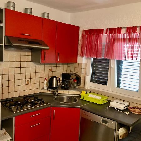 Apartments Pine & Oak With Shared Seasonal Hot Tub Privlaka  Bagian luar foto